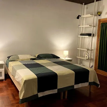 Comfortable And Quiet In The Center *